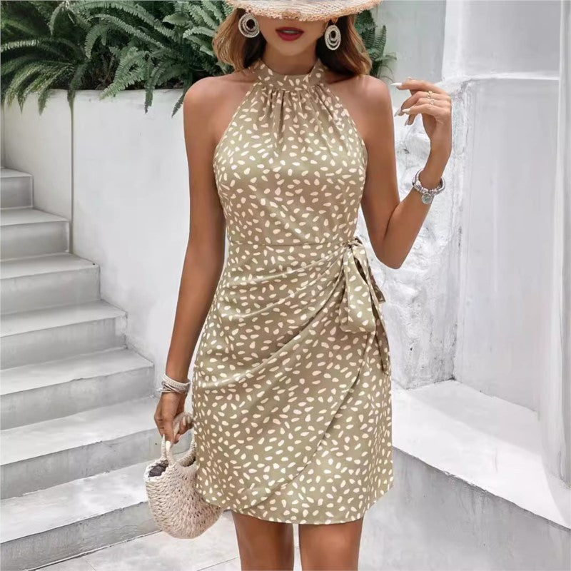 Vestido curto em estampa floral