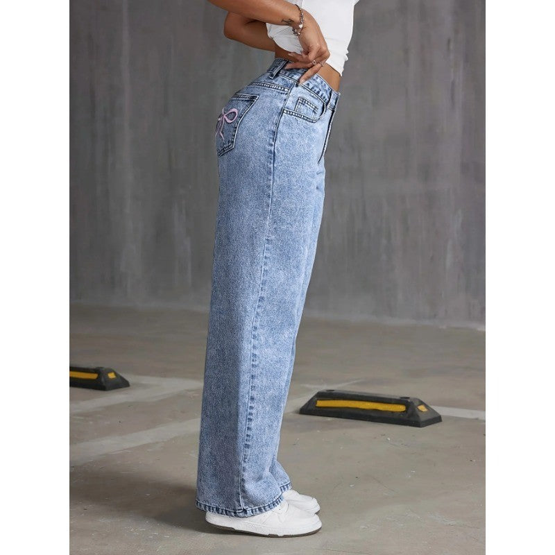 Calça Jeans Cintura Alta Perna Larga com Bordado