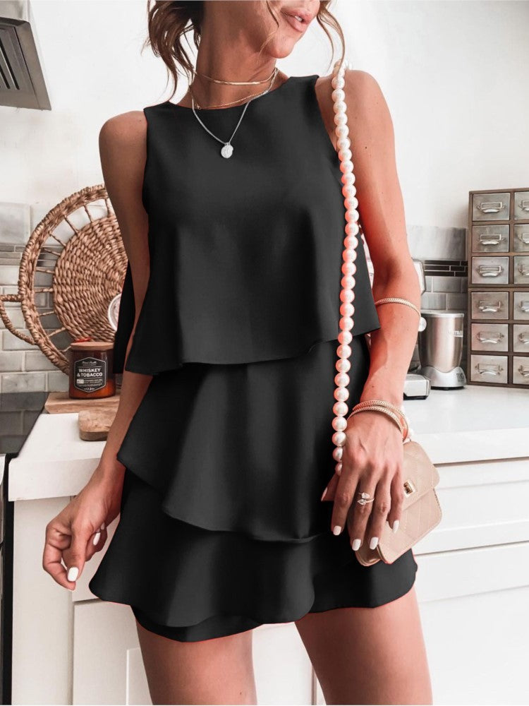 Macacão Curto em Camadas Sem Mangas