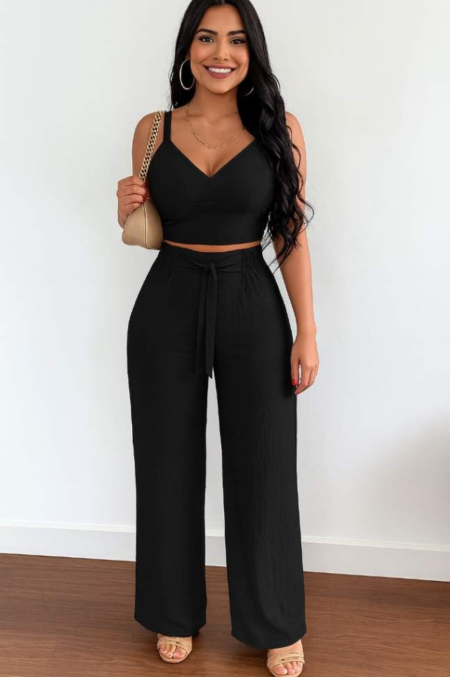 Conjunto Top Cropped Shirred e Calça de Renda Pantalona