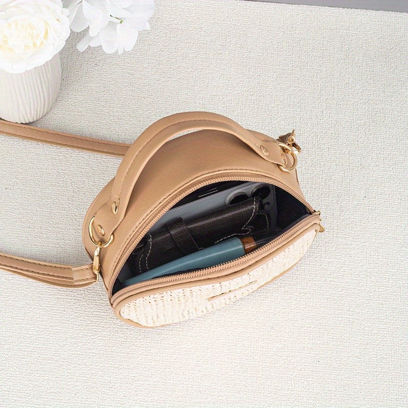 Bolsa feminina estilo sacola, em tecido com alça de mão e tiracolo