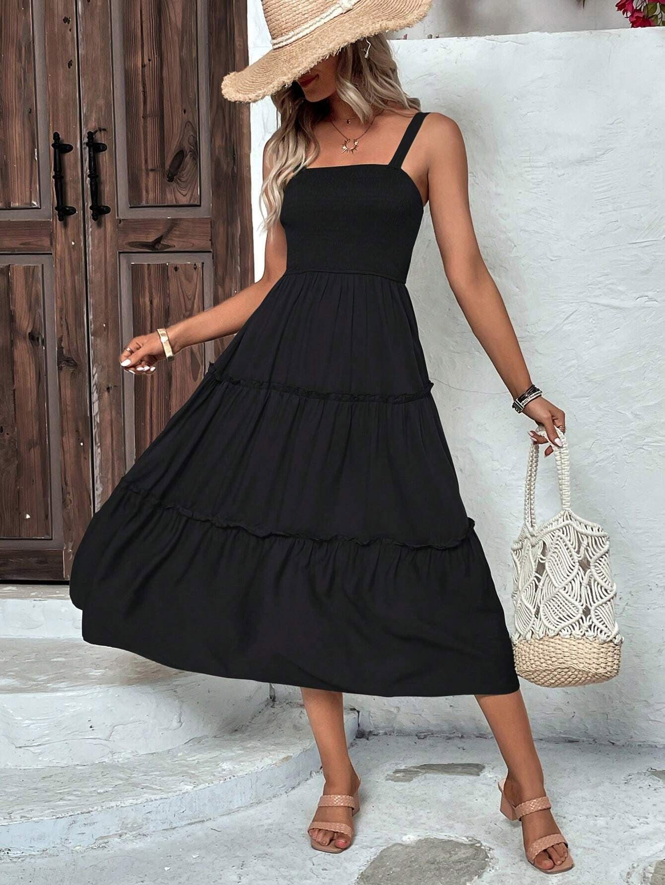 Vestido com Bojo Franzinho e Bainha de Babados