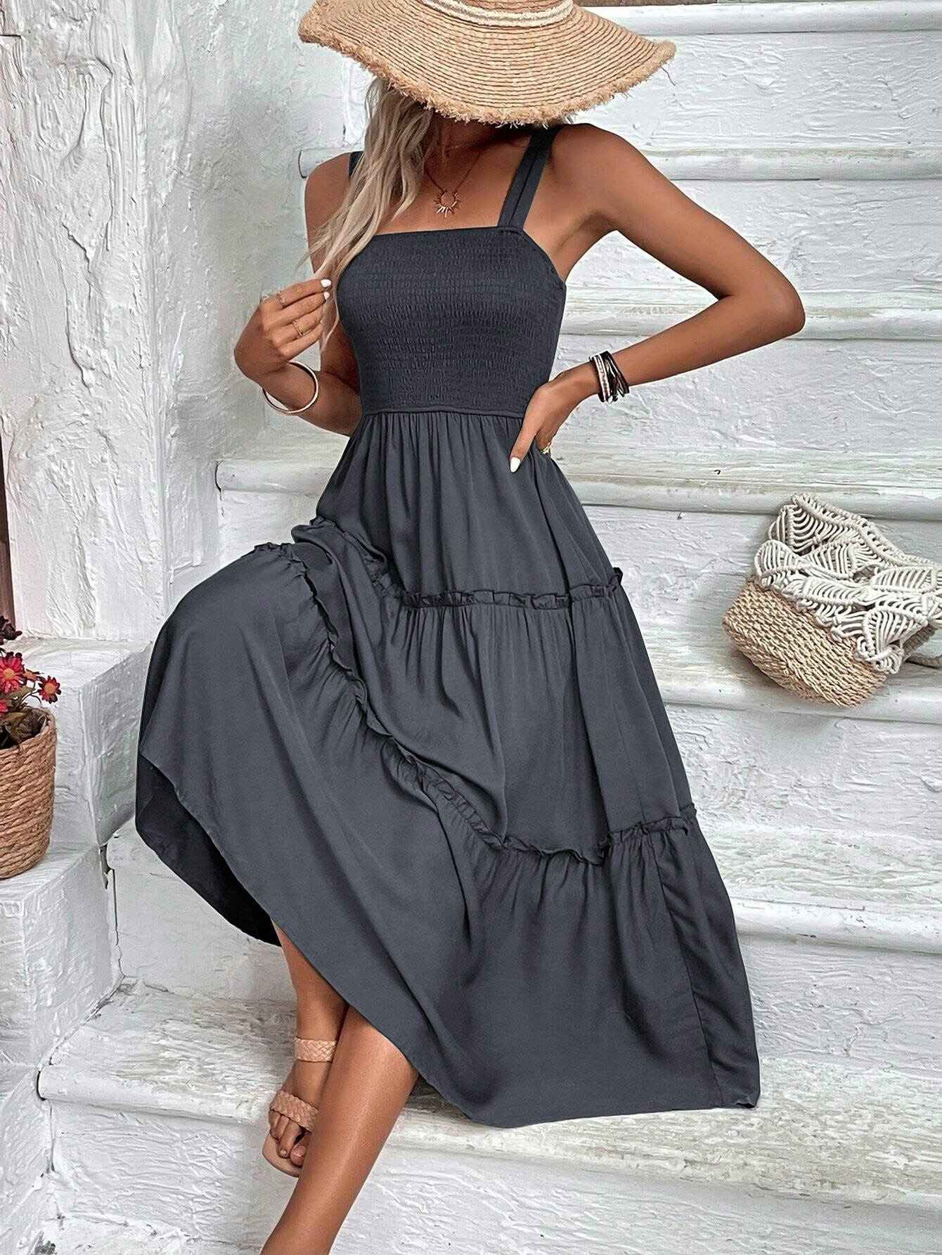 Vestido com Bojo Franzinho e Bainha de Babados