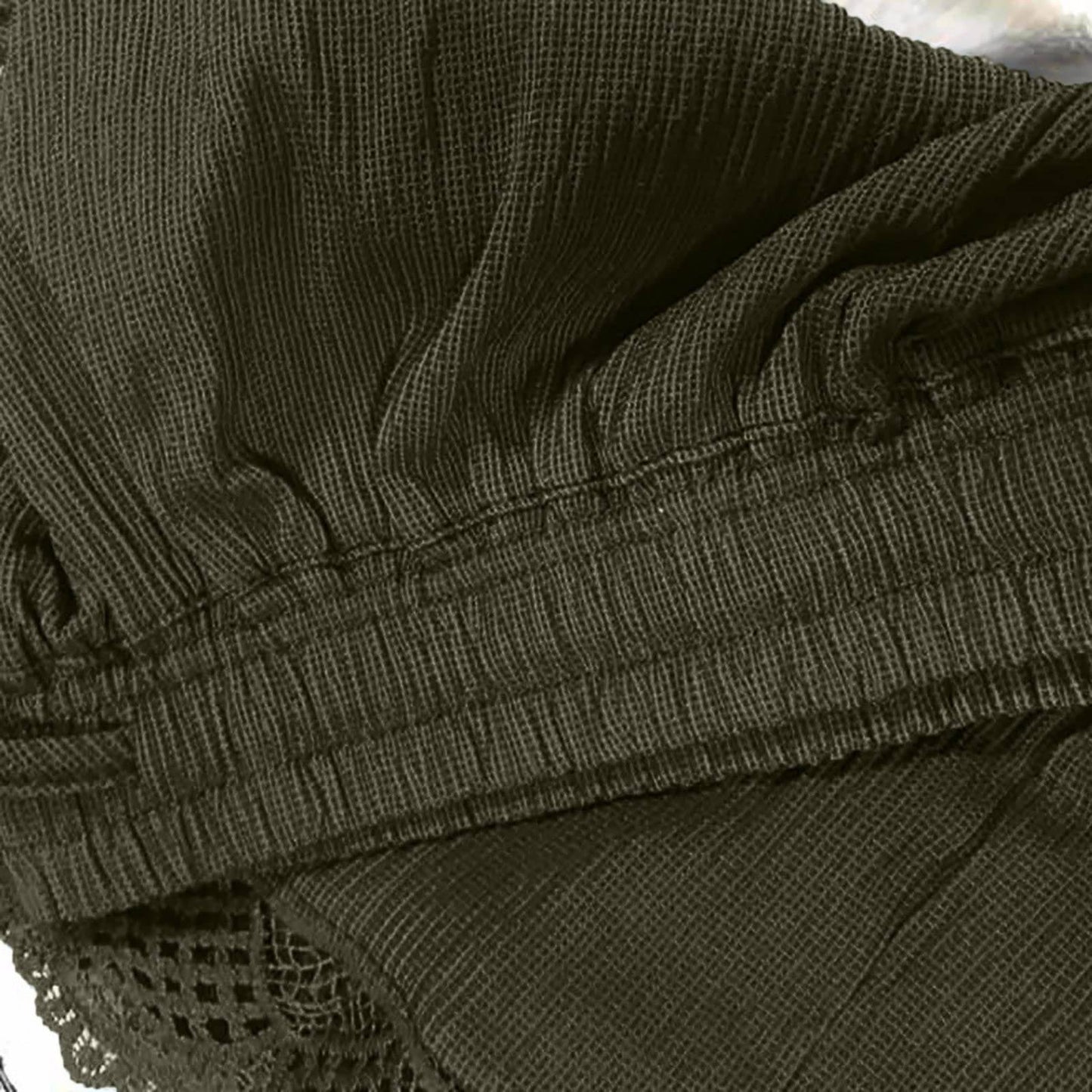 Short de Tecido Grosso com Renda e Cintura Elástica