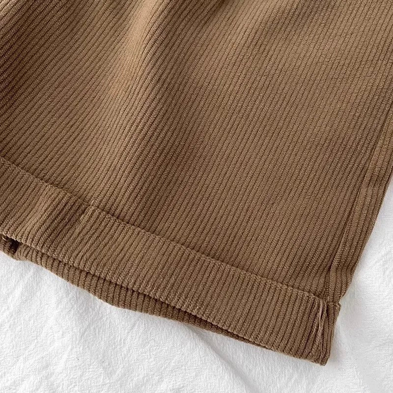 Short de Veludo Vintage Cintura Alta com Barra Dobrada