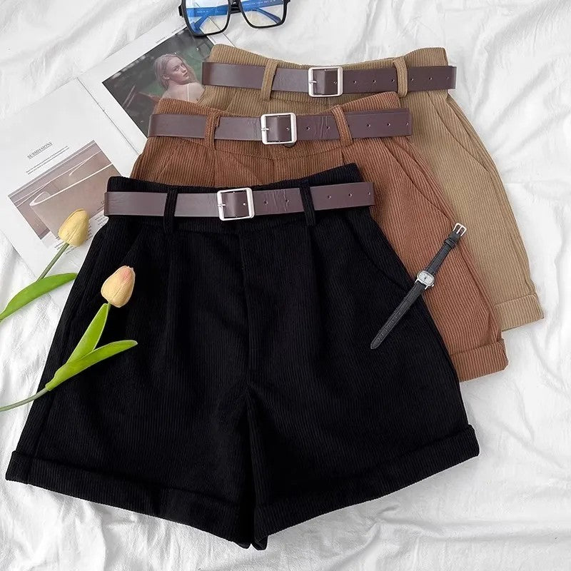 Short de Veludo Vintage Cintura Alta com Barra Dobrada