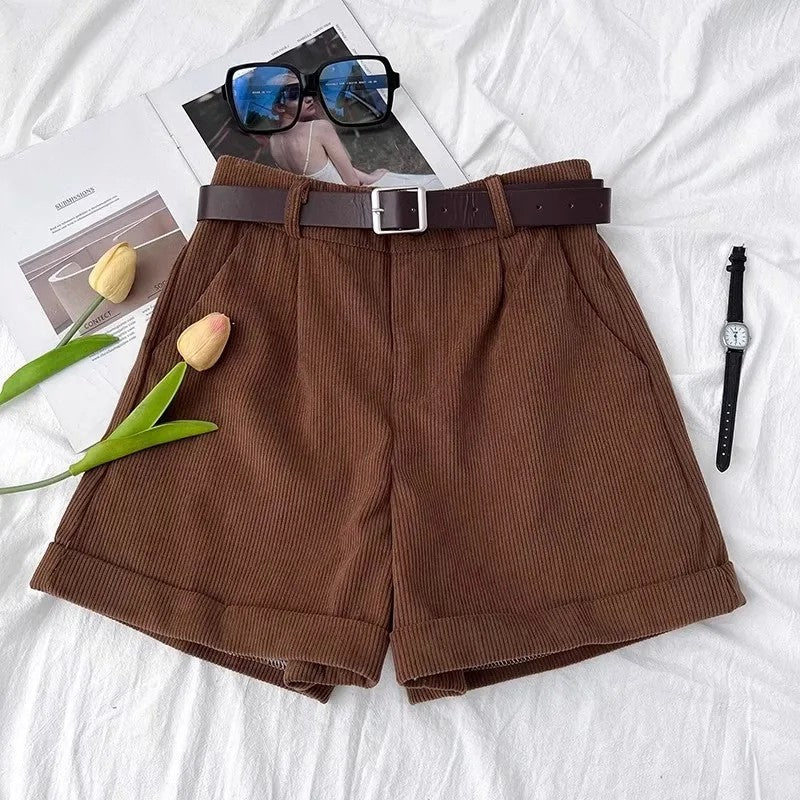 Short de Veludo Vintage Cintura Alta com Barra Dobrada