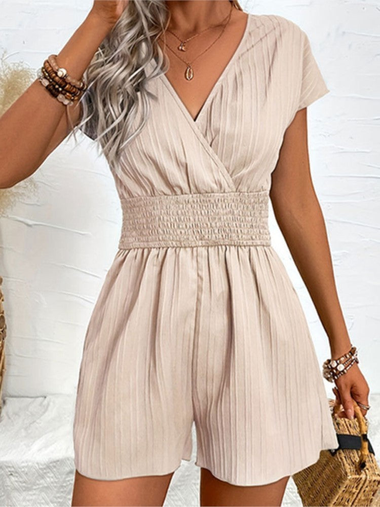 Macacão Curto com Decote V