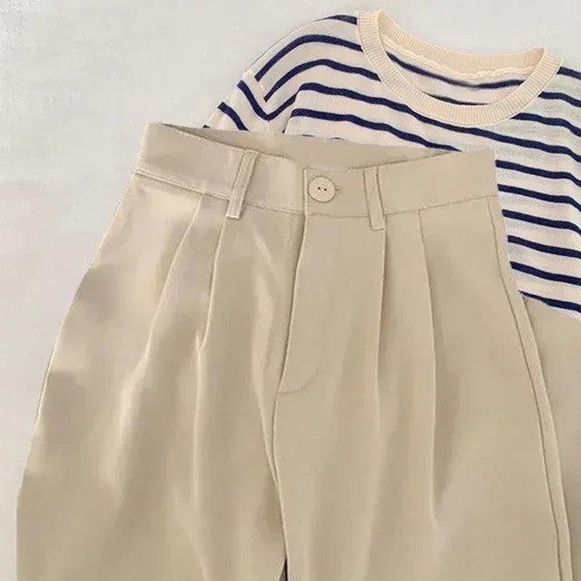 Calça de Alfaiataria Cintura Alta Reta com Botão