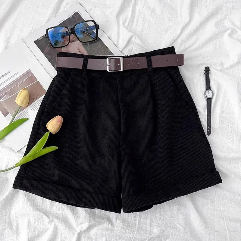 Short de Veludo Vintage Cintura Alta com Barra Dobrada