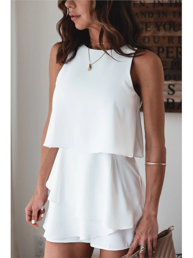 Macacão Curto em Camadas Sem Mangas