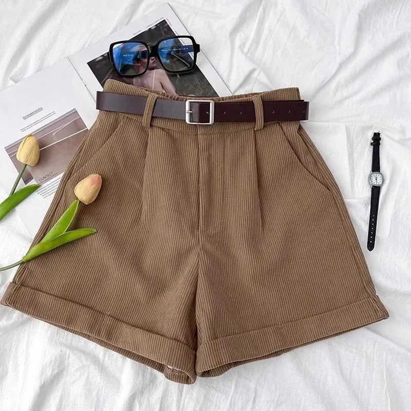 Short de Veludo Vintage Cintura Alta com Barra Dobrada