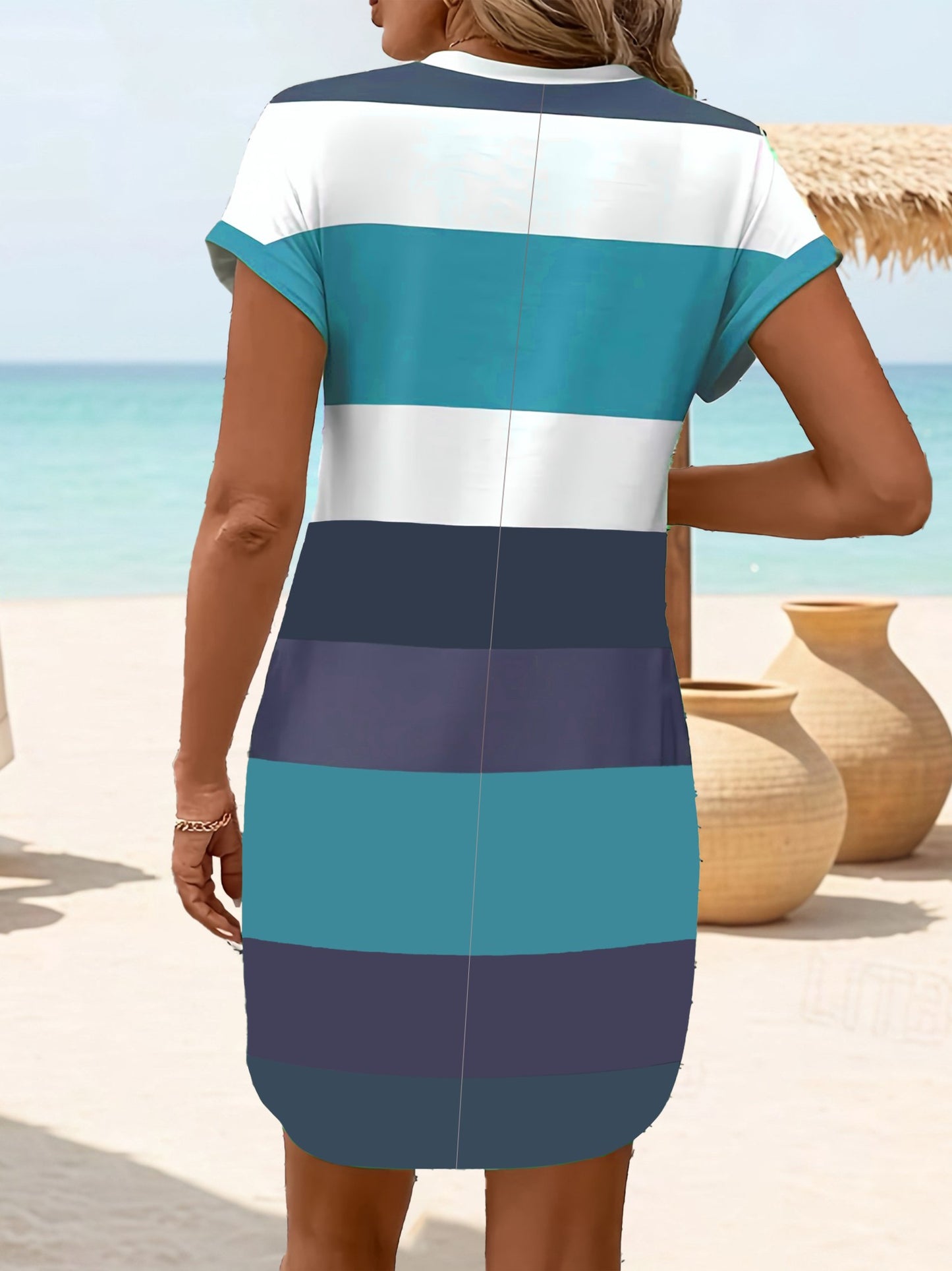 Vestido Listrado com Bolsos e Manga Dobrada